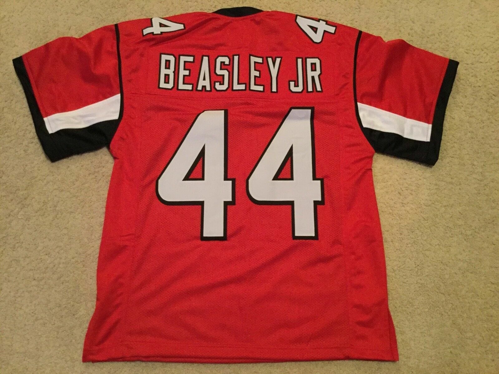 UNSIGNED CUSTOM Sewn Stitched Vic Beasley Jr. Red Jersey 1 UNSIGNED CUSTOM Sewn Stitched Vic Beasley Jr. Red Jersey