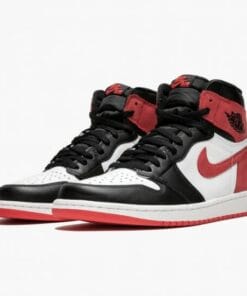 Alternative view of Air Jordan 1 “Track Red”