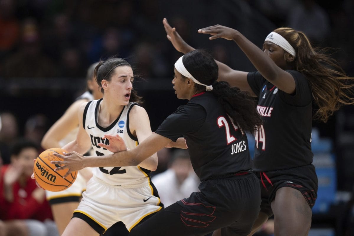 The Making of a Legend: How Caitlin Clark Jersey Became an Icon in College Basketball