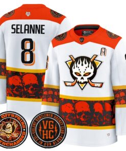 1743584843e765b8d33c