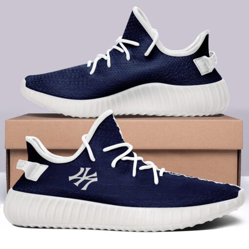 New York Yankees NFL 350v Yeezy Sneakers For Men Women Fans - Image 4